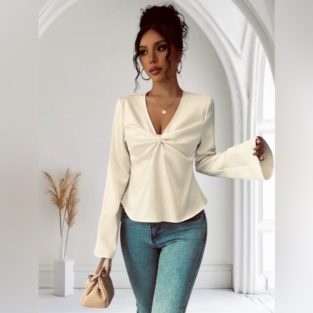 Shine Babe Heavy Satin V-Neck Blouse – Size XL (Cream) New With Tags 🎁